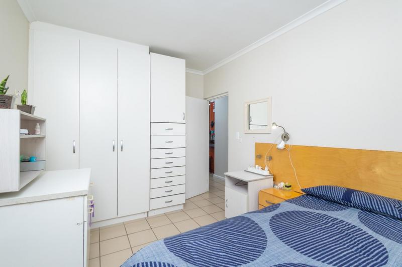 2 Bedroom Property for Sale in Viking Village Western Cape